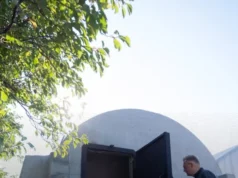 У львівському центрі «Незламні матусі» облаштовують перше мобільне укриття У львівському центрі «Незламні матусі» облаштовують перше мобільне укриття