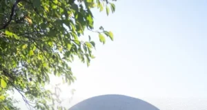 У львівському центрі «Незламні матусі» облаштовують перше мобільне укриття