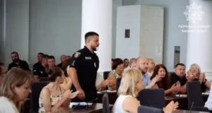 У Львові відзначили патрульних за допомогу після ракетного удару