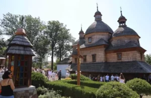 У Жовкві після реставрації відслужили перший молебень у Церкві Пресвятої Трійці У Жовкві після реставрації відслужили перший молебень у Церкві Пресвятої Трійці