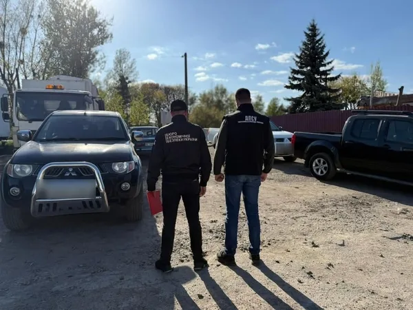 image На Львівщині судитимуть чоловіка за схему ввезення авто під виглядом гуманітарної допомоги