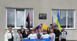 У Садках Ходорівської громади відкрили меморіальну дошку Віктору Чеху