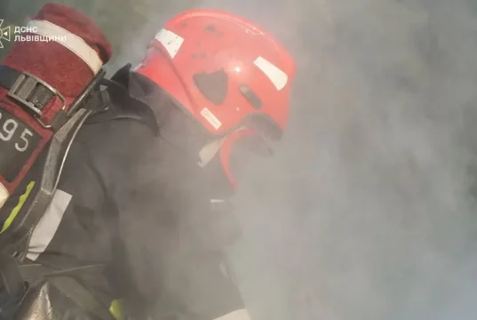 У селі Боянець Шептицького району вночі горів житловий будинок, постраждала жінка