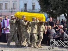 Жовківська громада попрощалася з прикордонником Віталієм Гриком