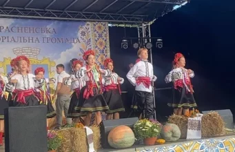 Красне відсвяткувало 550-річчя з молитвою, концертом і благодійним ярмарком