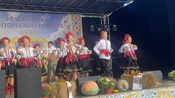 image Красне відсвяткувало 550-річчя з молитвою, концертом і благодійним ярмарком