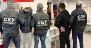 На Львівщині викрили двох чоловіків за реєстрацію 14 терміналів Starlink для окупантів