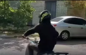 На Львівщині мотопатруль виявив неповнолітніх за кермом скутерів
