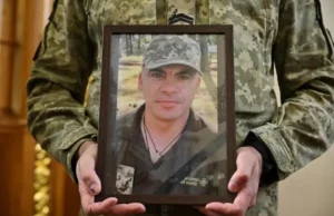 На Львівщині попрощалися з прикордонником Олегом Паславським На Львівщині попрощалися з прикордонником Олегом Паславським