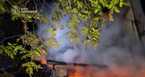 У Львові пожежники врятували житловий будинок від вогню
