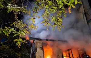 У Львові пожежники врятували житловий будинок від вогню