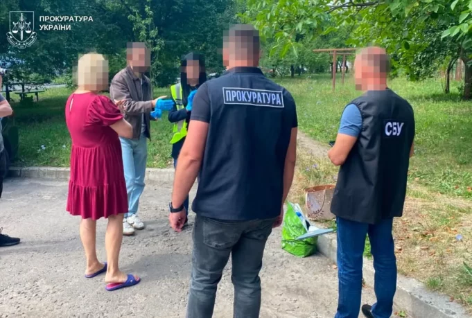 На Львівщині медсестру підозрюють у вимаганні тисяч доларів за інвалідність