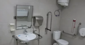 У Трускавці в СЗШ №3 відкрили санвузол для маломобільних учнів