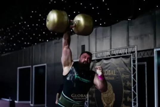 Львівський стронгмен Павло Кордіяка переміг на Global Summit of Strength у Британії