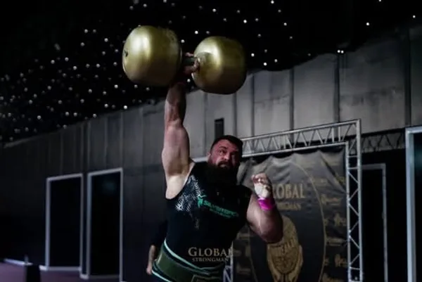image Львівський стронгмен Павло Кордіяка переміг на Global Summit of Strength у Британії