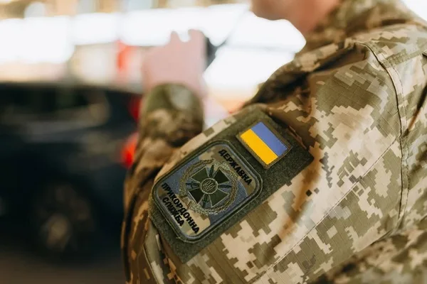image На кордоні з Польщею перевантажені пункти «Краківець» та «Шегині»