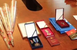На Стрийщині родинам трьох полеглих захисників вручили державні та військові нагороди На Стрийщині родинам трьох полеглих захисників вручили державні та військові нагороди