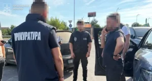 На Львівщині судитимуть ексначальника митного відділу за схему з розмитненням авто