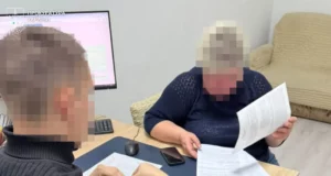 У Стрию помічницю вихователя підозрюють у побитті 2-річної дитини в дитсадку