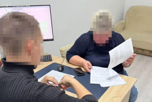 image У Стрию помічницю вихователя підозрюють у побитті 2-річної дитини в дитсадку