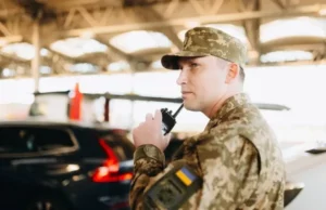 Черги на виїзд до Польщі на пунктах пропуску Львівщини Черги на виїзд до Польщі на пунктах пропуску Львівщини