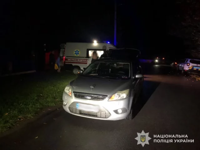 У селі Ріпнів на Золочівщині автомобіль травмував пішохода