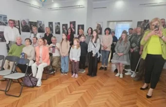 У Трускавці відкрили виставку волонтерського проєкту "SВІДОМІ"