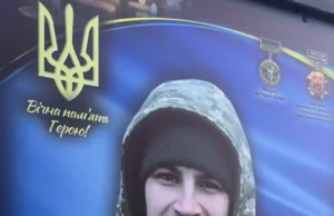 Рік без Олександра Гундзика: місто вшанувало пам’ять воїна Рік без Олександра Гундзика: місто вшанувало пам’ять воїна