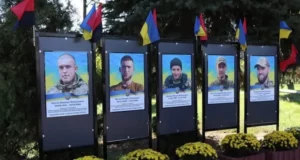 У Великих Мостах освятили нові стели на Алеї Героїв