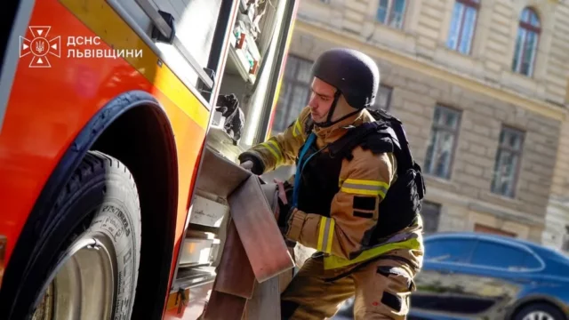 На Львівщині за добу ліквідували 14 пожеж, з них 8 в екосистемах