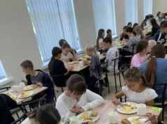 (Українська) В Уличненській школі щодня безоплатно годують 358 учнів В Уличненській школі щодня безоплатно годують 358 учнів