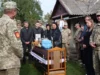 У селі Заверхи попрощалися із захисником Степаном Озимком