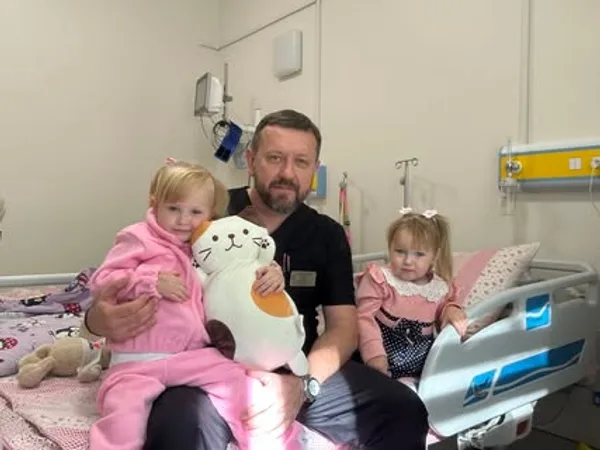 image Двом дівчаткам одночасно пересадили нирки від одного донора у Центрі дитячої медицини